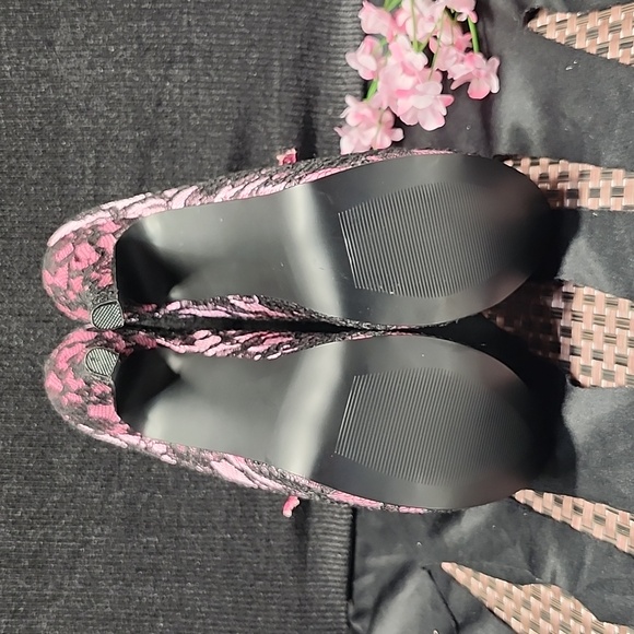 Sz 9 Pink & Black lace Bordello heels - Picture 3 of 6